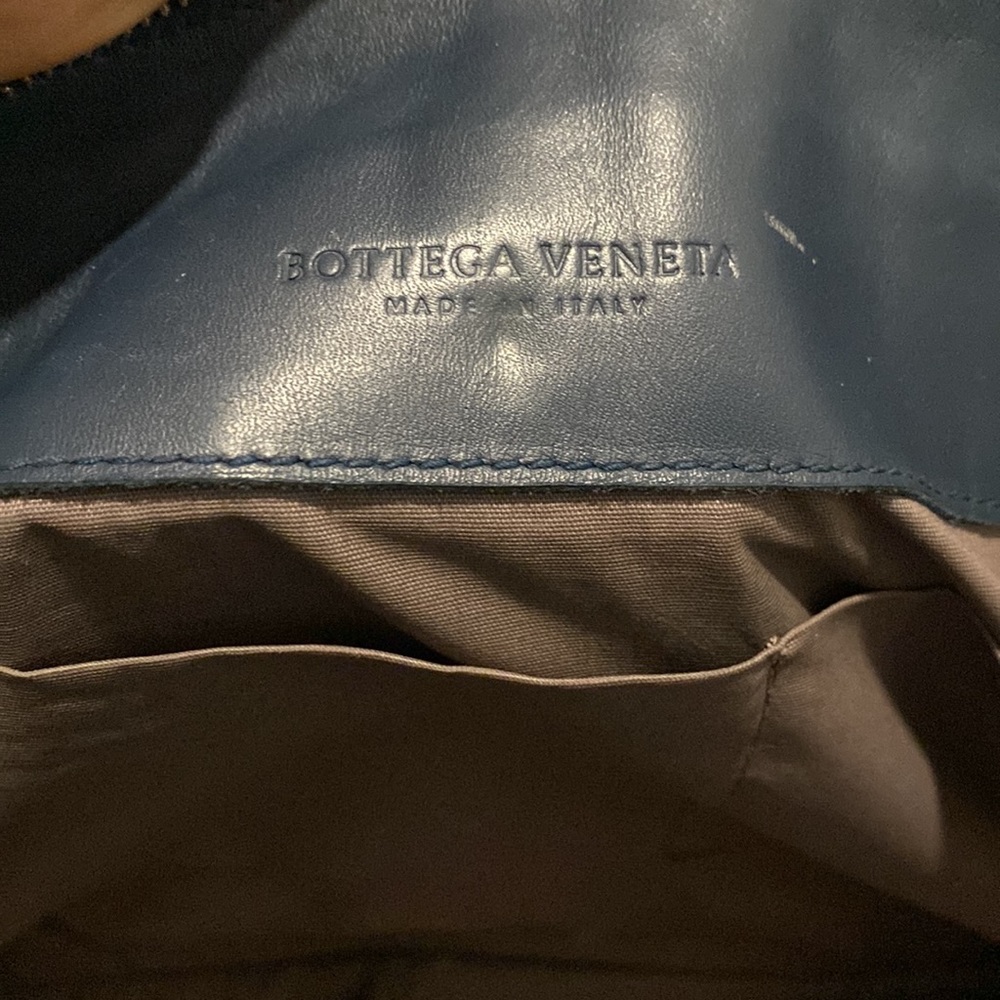 Bottega Veneta Cassette Pouch Intrecciato Leather Clutch | Dimensions: 13inx9in - Picture 7 of 8